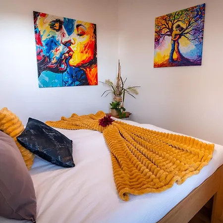 아파트 Meridiem Haven With Ac, Netflix And Parking 브르노