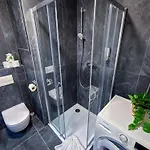 Meridiem Haven With Ac, Netflix And Parking Brünn (Brno)