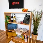 Meridiem Haven With Ac, Netflix And Parking *