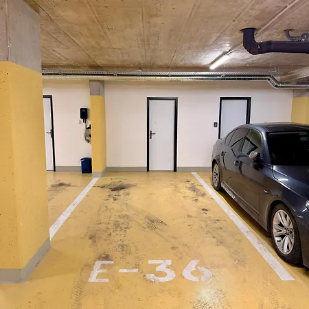 Meridiem Haven With Ac, Netflix And Parking
