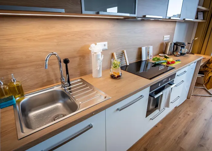 Meridiem Haven With Ac, Netflix And Parking